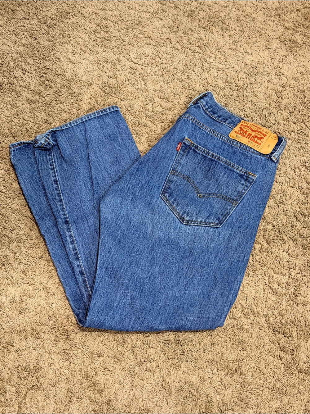 Levi's 501 Men's 36x30 Original Fit Straight Leg Button Fly Jeans Medium Blue